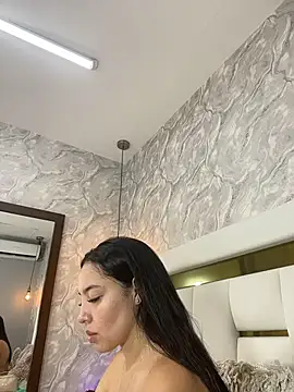 Snapshot of MiaFarkash chatting on 3, 12, 2025 MiaFarkash online show from 3, 12, 2025