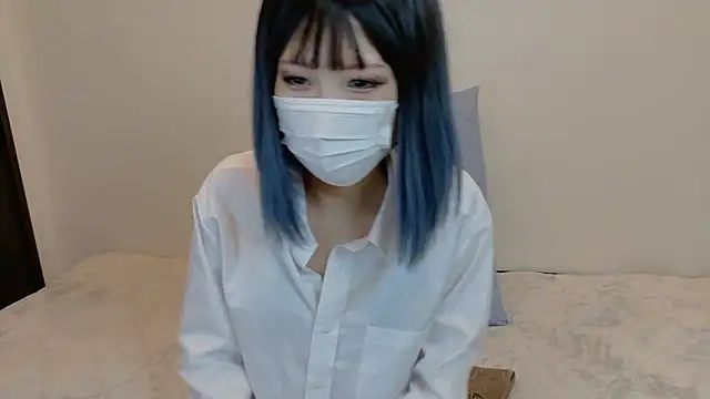 sarina at online show from 9, 2, 2026