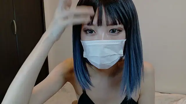 sarina at online show from 16, 3, 2026