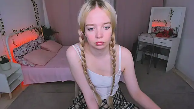 BellaMontgomery online show from 3, 6, 2026
