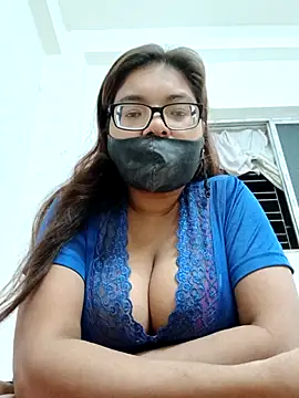 Elie couple143 online show from 8, 11, 2025