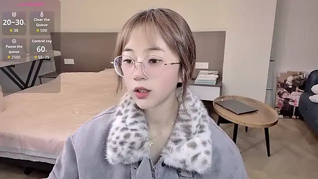 nini a online show from 2, 12, 2025