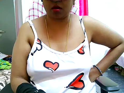 Snapshot of ammu1990 chatting on 28, 2, 2026 ammu1990 online show from 28, 2, 2026