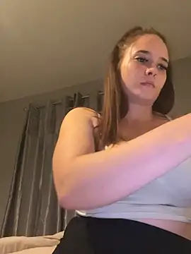 Snapshot of LollyLove_ chatting on 11, 10, 2025 LollyLove  online show from 11, 10, 2025