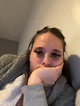 LollyLove  online show from 4, 4, 2026