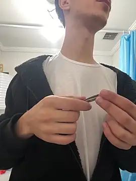 HitShelf online show from 1, 2, 2026