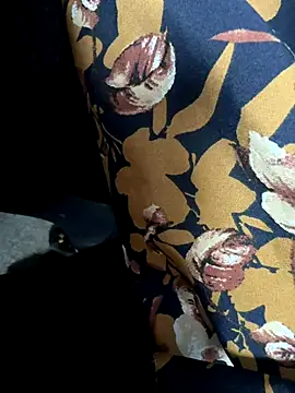 HiddenHoneyLDN online show from 17, 9, 2025