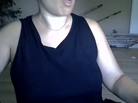 Snapshot of ITALIANASISIXX chatting on 23, 6, 2026 ITALIANASISIXX online show from 23, 6, 2026