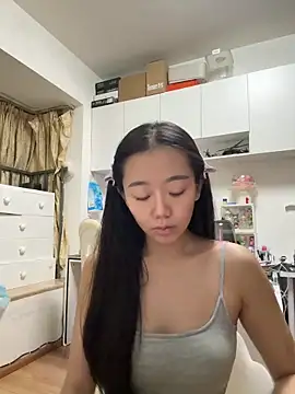 jiajia L online show from 9, 10, 2025