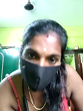 Snapshot of Honey_rosetamil chatting on 13, 10, 2025 Honey rosetamil online show from 13, 10, 2025