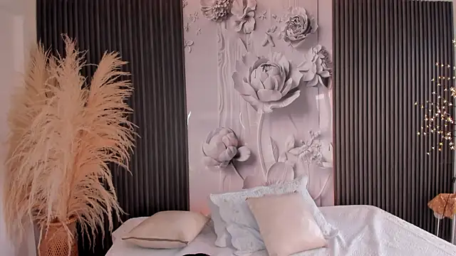 Snapshot of ShaniaDaniels chatting on 15, 2, 2026 ShaniaDaniels online show from 15, 2, 2026