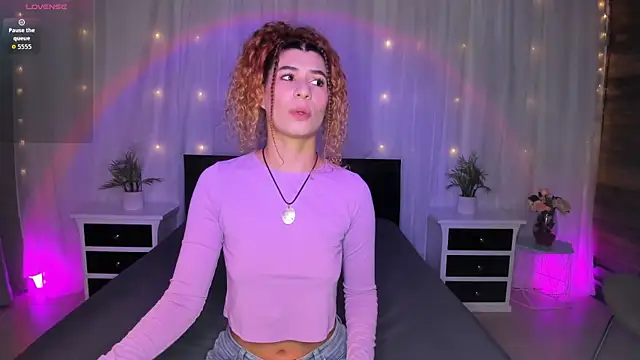 Evolet Bee online show from 16, 9, 2025