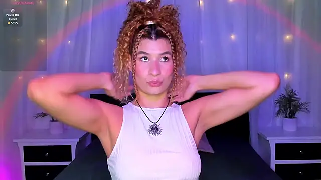 Evolet Bee online show from 5, 3, 2026