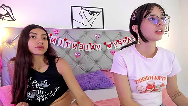 Naughty Couple83 online show from 24, 2, 2026