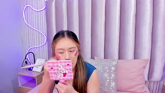 SamanthaPeachss online show from 20, 11, 2025