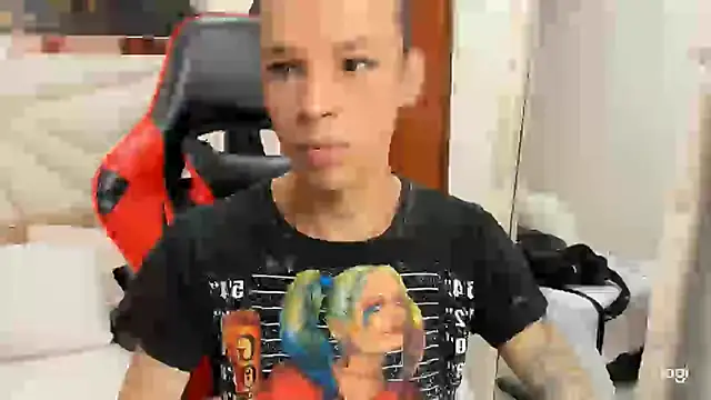 Snapshot of sara_slut21 chatting on 7, 12, 2024 sara slut21 online show from 7, 12, 2024