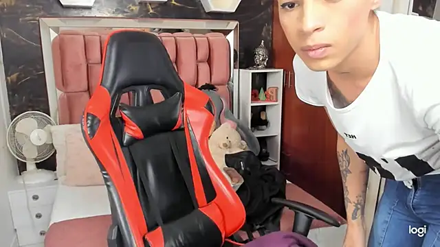 Snapshot of sara_slut21 chatting on 9, 1, 2025 sara slut21 online show from 9, 1, 2025