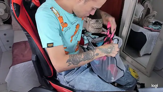 Snapshot of sara_slut21 chatting on 26, 1, 2025 sara slut21 online show from 26, 1, 2025