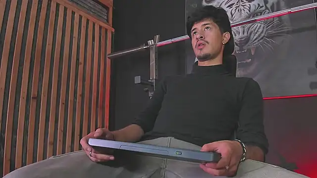 DimitriDeluxe online show from 13, 11, 2025