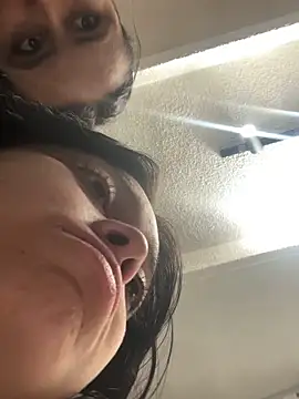 Emily Rivers  online show from 9, 10, 2025