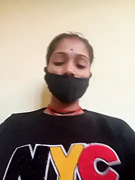 Snapshot of Basanti_143 chatting on 18, 9, 2025 Basanti 143 online show from 18, 9, 2025