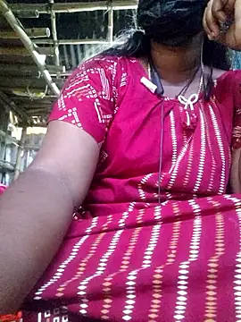 Snapshot of Tamildivya18 chatting on 5, 5, 2026 Tamildivya18 online show from 5, 5, 2026