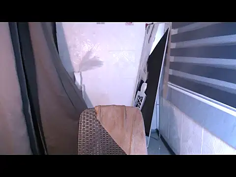 LauraSoHot online show from 8, 11, 2025