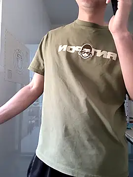 huanhuanaaaaa online show from 15, 4, 2026