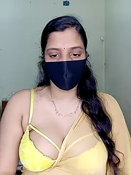 Rose-luckey online show from 20, 11, 2025