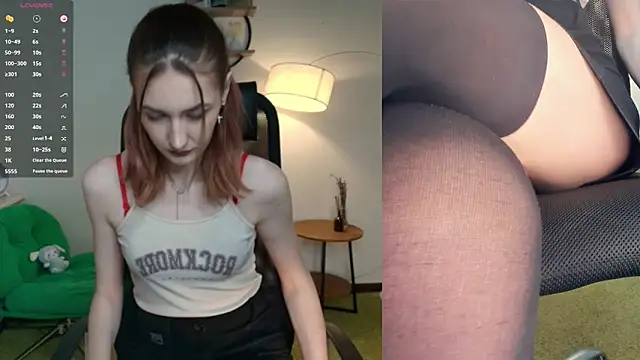 Snapshot of EasterBlink chatting on 8, 2, 2026 EasterBlink online show from 8, 2, 2026