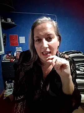 Snapshot of Feelineducentre chatting on 7, 10, 2025 Feelineducentre online show from 7, 10, 2025