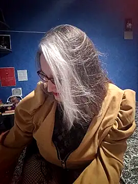 Snapshot of Feelineducentre chatting on 2, 11, 2025 Feelineducentre online show from 2, 11, 2025