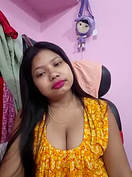Snapshot of Redchery chatting on 18, 5, 2026 Redchery online show from 18, 5, 2026