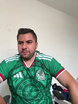 Snapshot of raulgzz4 chatting on 25, 6, 2026 raulgzz4 online show from 25, 6, 2026