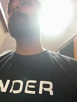 hottestboy03 online show from 6, 5, 2026