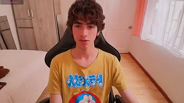 Nude Boy18 online show from 16, 9, 2025