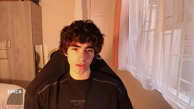 Nude Boy18 online show from 27, 9, 2025