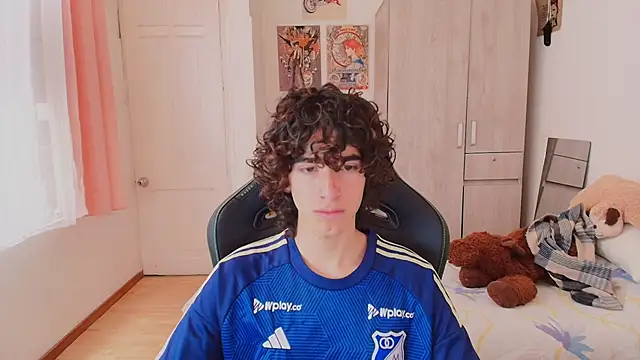 Nude Boy18 online show from 19, 3, 2026