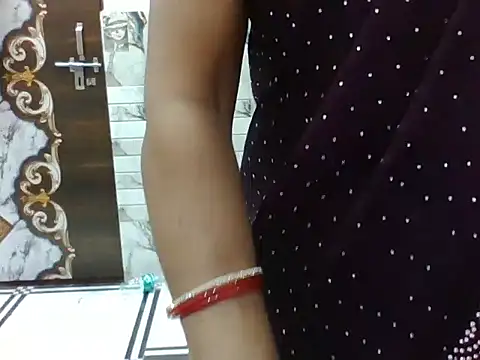 Snapshot of VNDANA_ chatting on 30, 9, 2025 VNDANA  online show from 30, 9, 2025