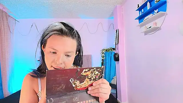 MiSofialeal online show from 28, 4, 2026