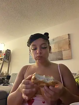 Snapshot of allybluee777 chatting on 8, 2, 2026 allybluee777 online show from 8, 2, 2026