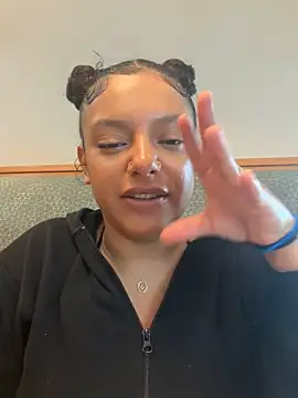 Snapshot of allybluee777 chatting on 2, 3, 2026 allybluee777 online show from 2, 3, 2026