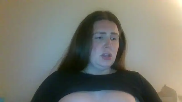 Snapshot of CherryJuneExperience chatting on 19, 12, 2025 CherryJuneExperience online show from 19, 12, 2025