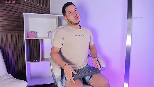 Axel grey  online show from 7, 11, 2025