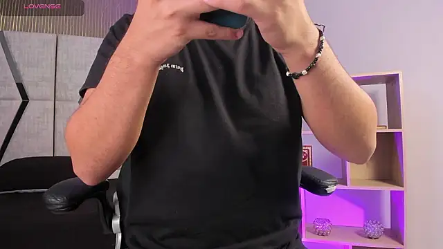 Axel grey  online show from 11, 2, 2026