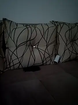 Snapshot of OGUZOZAN chatting on 28, 9, 2025 OGUZOZAN online show from 28, 9, 2025