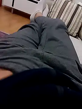 Snapshot of OGUZOZAN chatting on 9, 10, 2025 OGUZOZAN online show from 9, 10, 2025