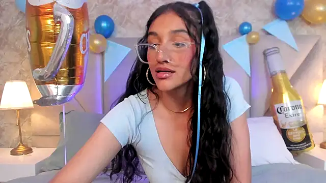 ValentiinaCruz online show from 28, 9, 2025