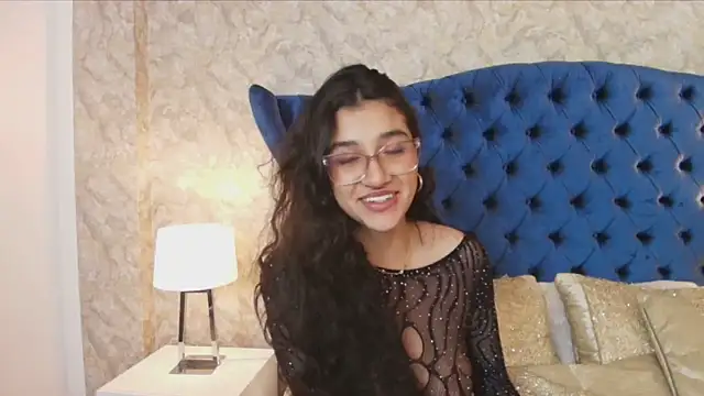 ValentiinaCruz online show from 5, 1, 2026