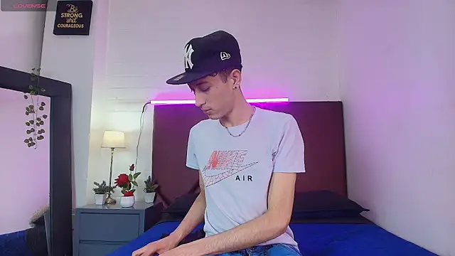 Ashton Myers online show from 3, 10, 2025